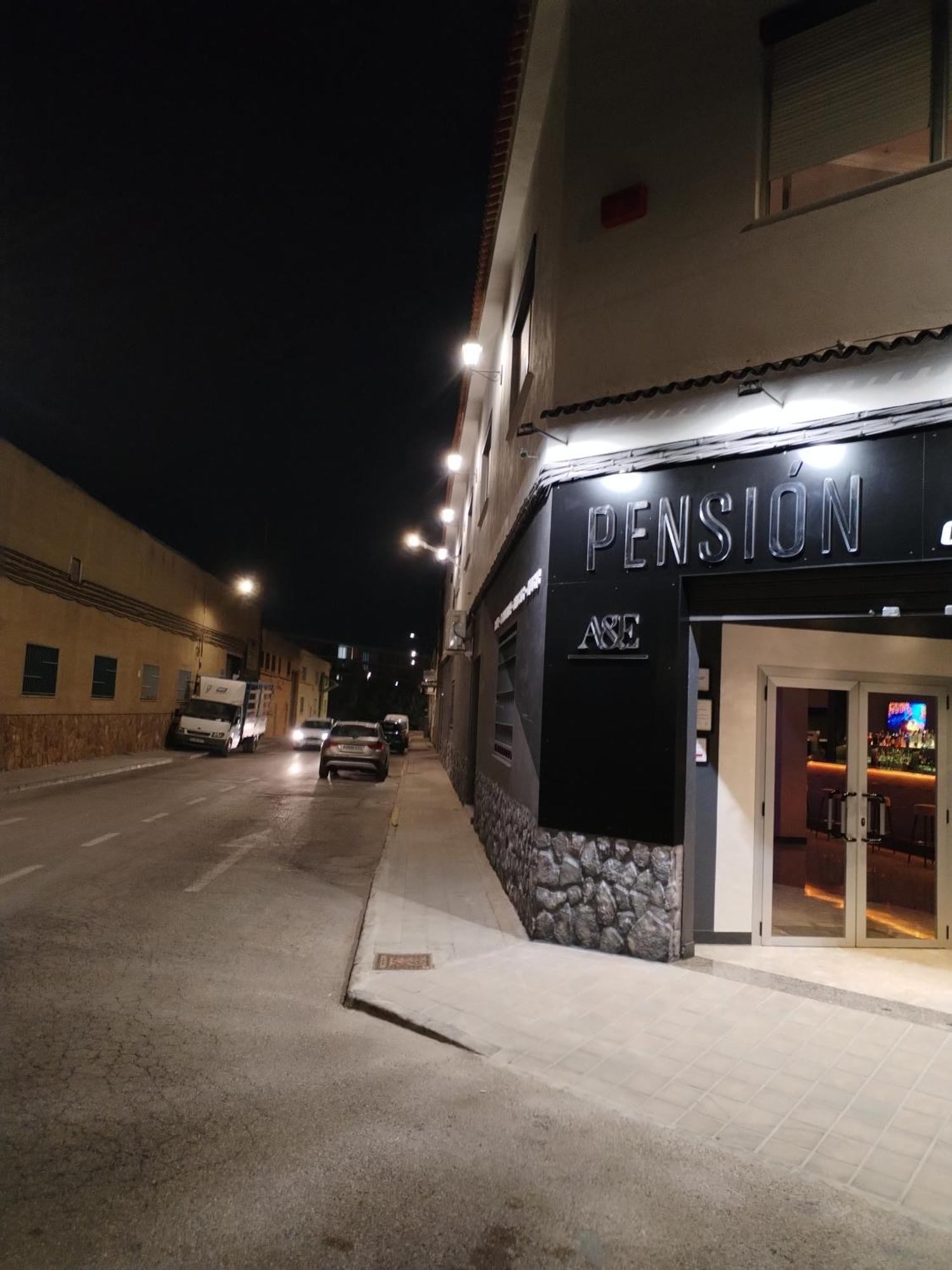 Pension A&E Manises Exterior foto